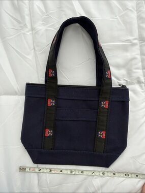 Mini tote purse Cape Cod Belt Co. navy blue St.Alban’s crest ribbon full zip